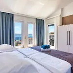 Luxury Paradise 120m From Sandy Beach, Heated Pool, Billiard, Max 12 Pax Дуче