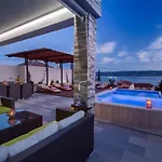 Luxury Paradise 120m From Sandy Beach, Heated Pool, Billiard, Max 12 Pax