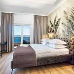 Luxury Paradise 120m From Sandy Beach, Heated Pool, Billiard, Max 12 Pax Дуче