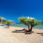 Вилла Luxury Paradise 120m From Sandy Beach, Heated Pool, Billiard, Max 12 Pax *