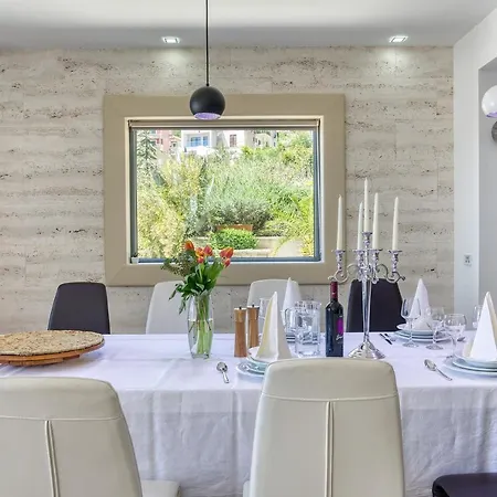 Villa Luxury Paradise 120m From Sandy Beach, Heated Pool, Billiard, Max 12 Pax Duće