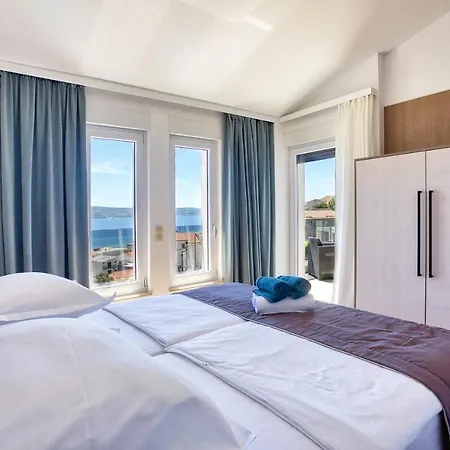 Luxury Paradise 120m From Sandy Beach, Heated Pool, Billiard, Max 12 Pax Duće