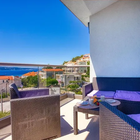 Luxury Paradise 120m From Sandy Beach, Heated Pool, Billiard, Max 12 Pax