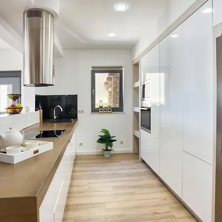 Luxury Paradise 120m From Sandy Beach, Heated Pool, Billiard, Max 12 Pax Вилла Дуче